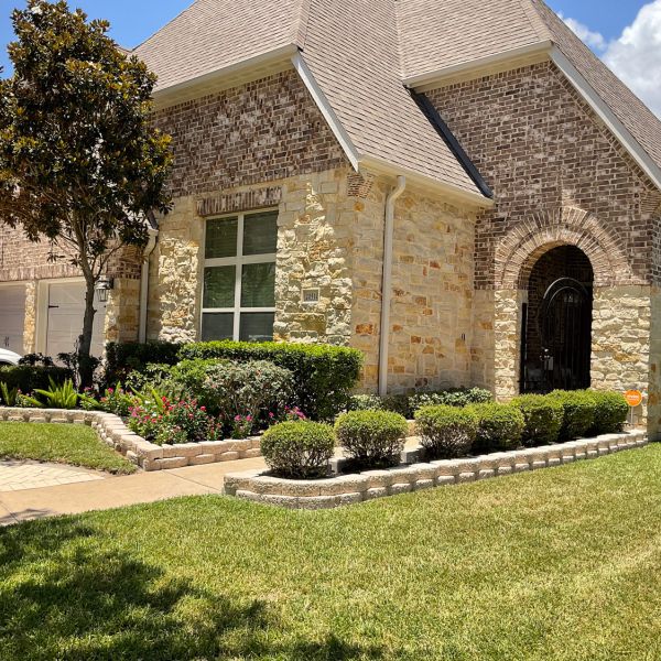 New-Ground-Services_Landscaping-in-Houston-365